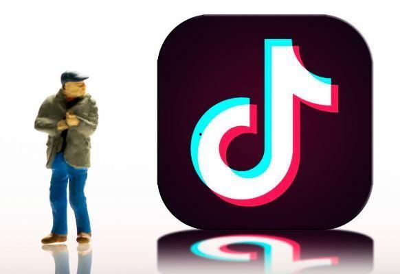 抖音爆料小故事视频,小故事视频背后的感人瞬间 第1张 抖音爆料小故事视频,小故事视频背后的感人瞬间 第1张